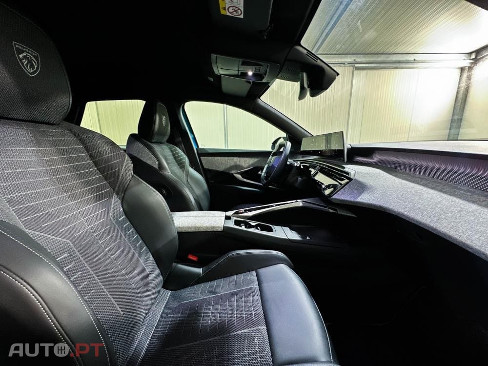 Peugeot E-3008 73 kWh GT