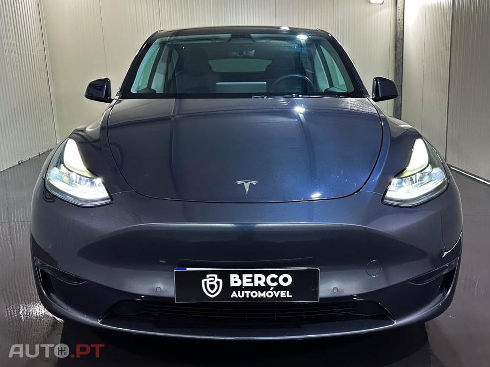 Tesla Model Y Long Range Dual Motor AWD