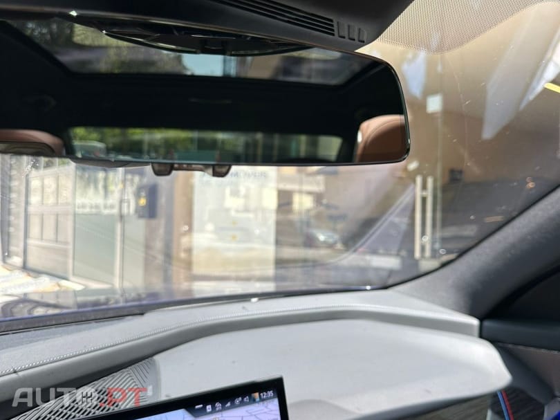 BMW i7 xDrive60 Pack Desportivo M Pro