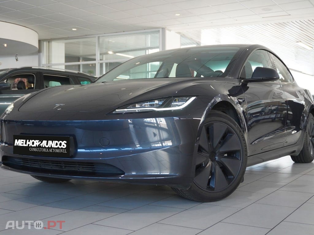 Tesla Model 3 Standard Range Plus RWD