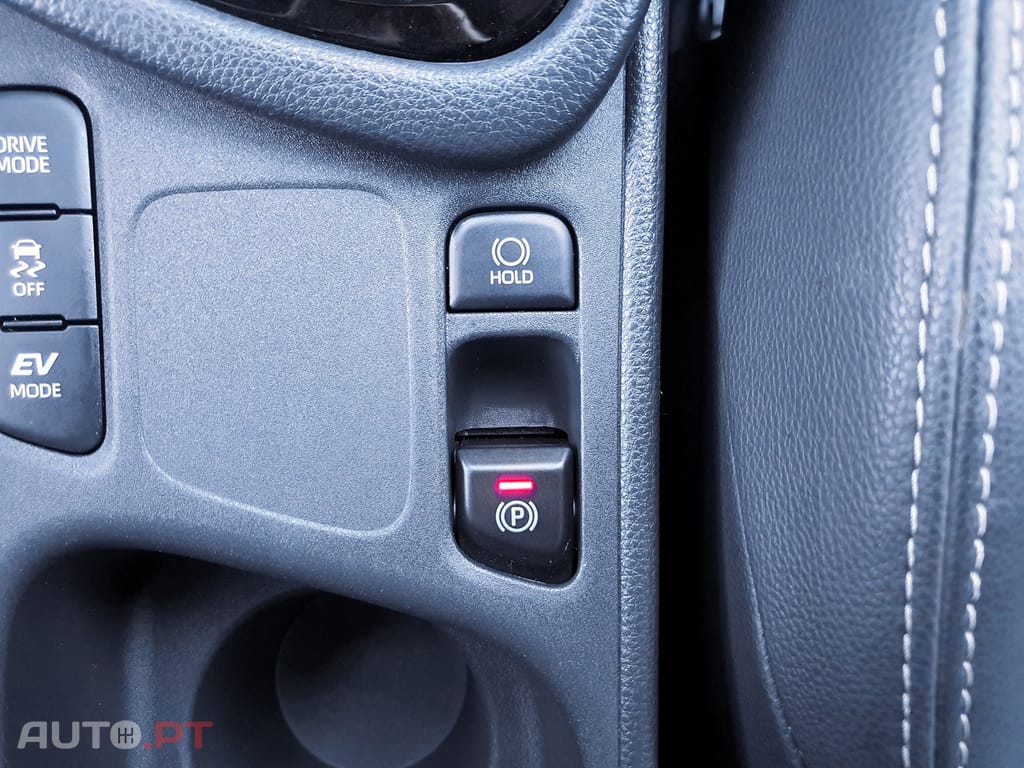 Toyota Yaris 1.5 VVT-i Hybrid Dynamic Force Luxury
