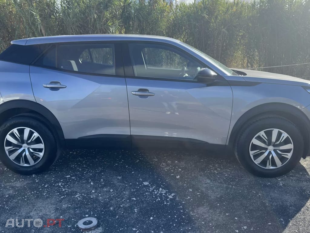 Peugeot 2008 1.2 PureTech Active Pack