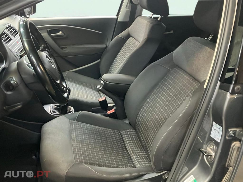 Volkswagen Polo 1.0 Confortline