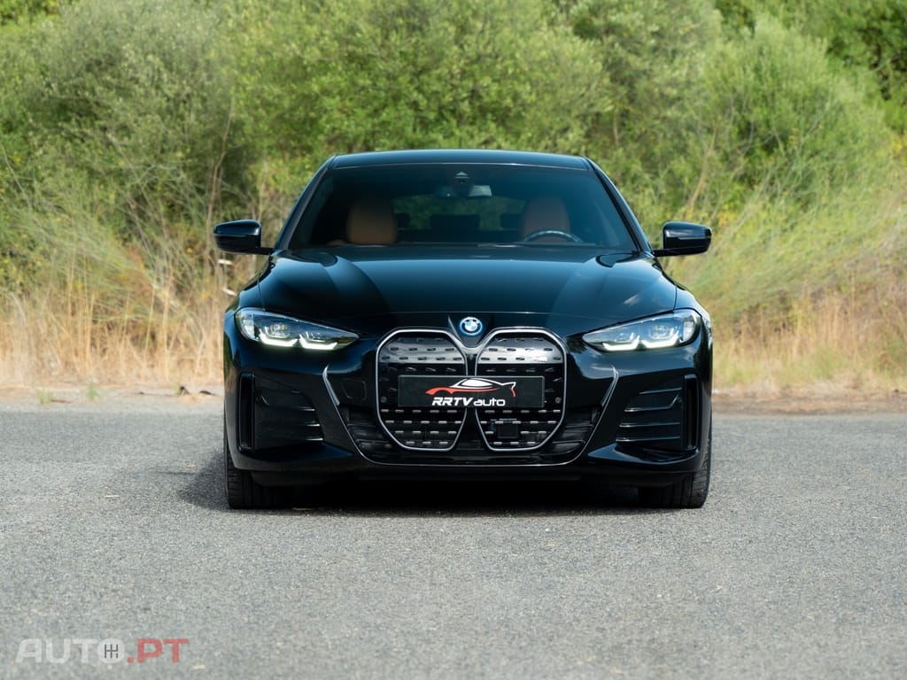 BMW i4 eDrive40 Pack Desportivo M Pro