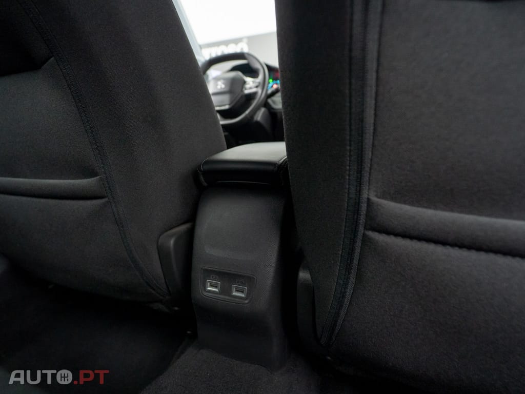 Peugeot E-208 50 kWh Active Pack