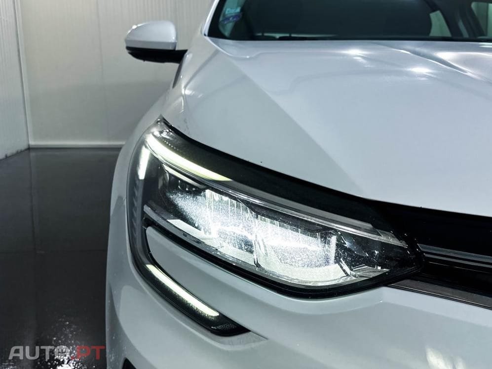 Renault Mégane E-Tech Plug-in Hybrid Business