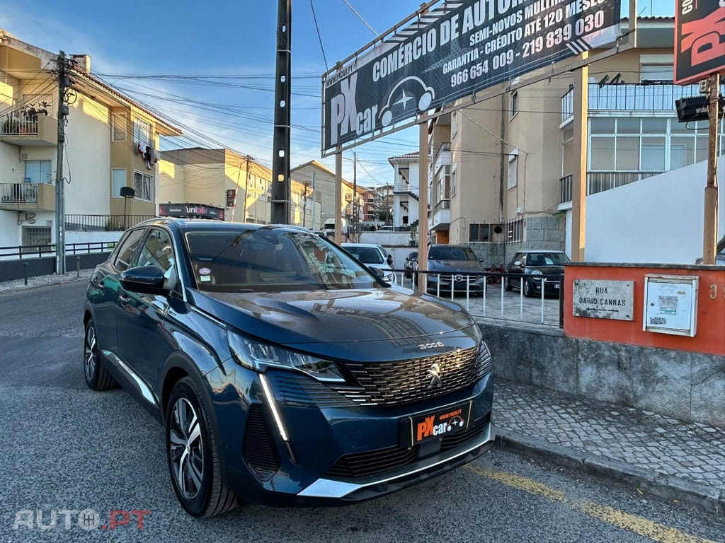 Peugeot 3008 1.6 Hybrid Allure e-EAT8