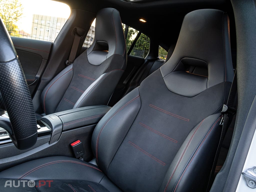 Mercedes-Benz CLA 250 e AMG Line