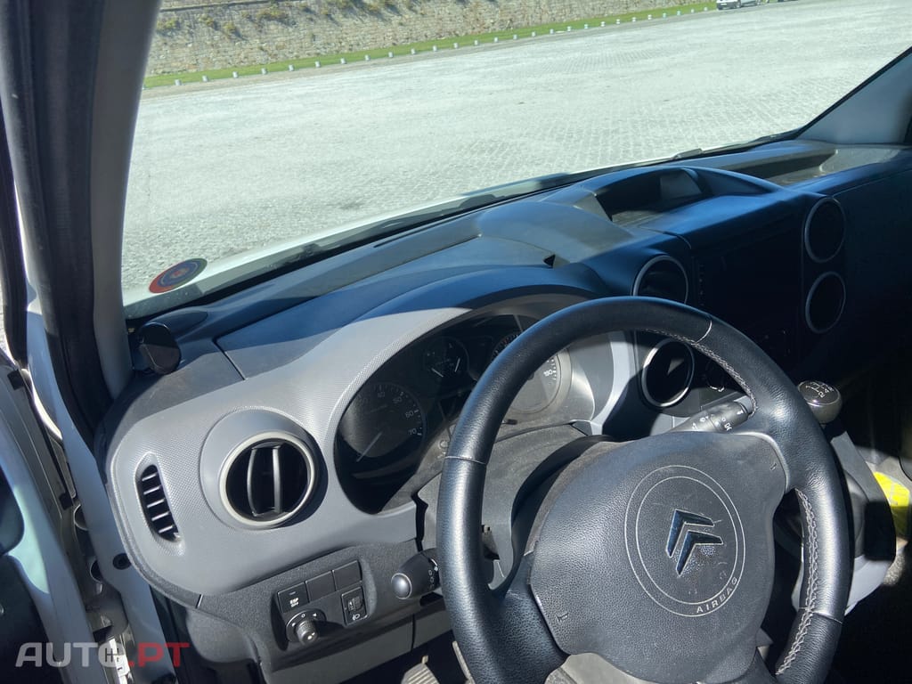 Citroen Berlingo 1.6 HDi 90 cv - Comercial 3 Lugares