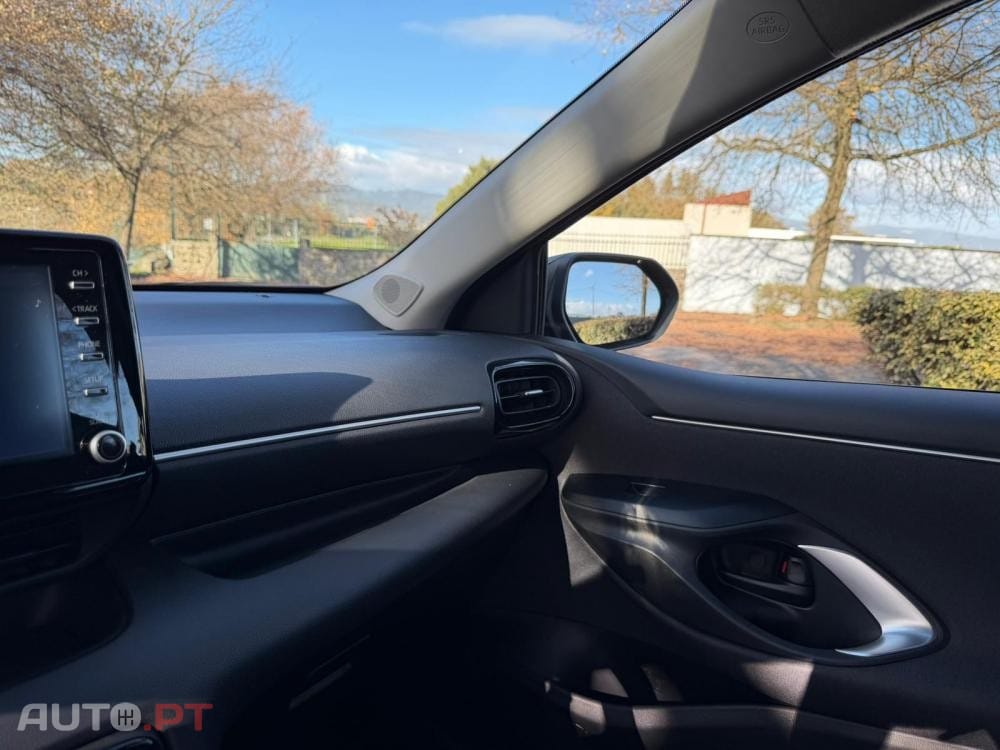 Mazda 2 1.5 L Hybrid VVT-i Agile