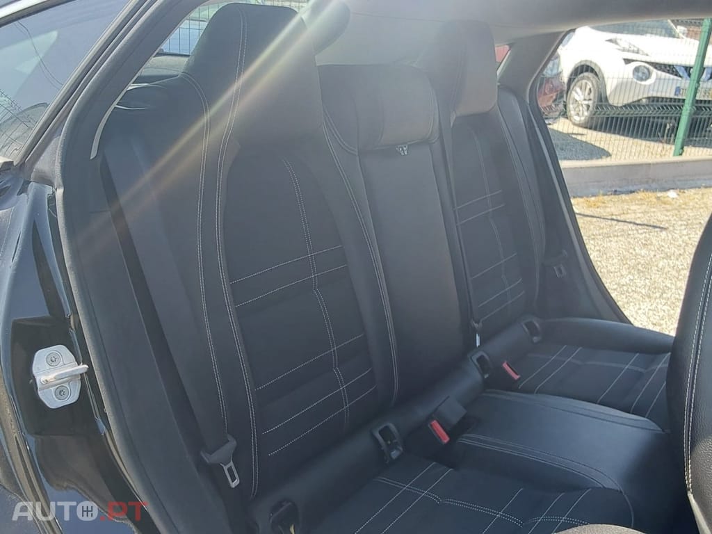 Mercedes-Benz CLA 200 (CDI) d Urban