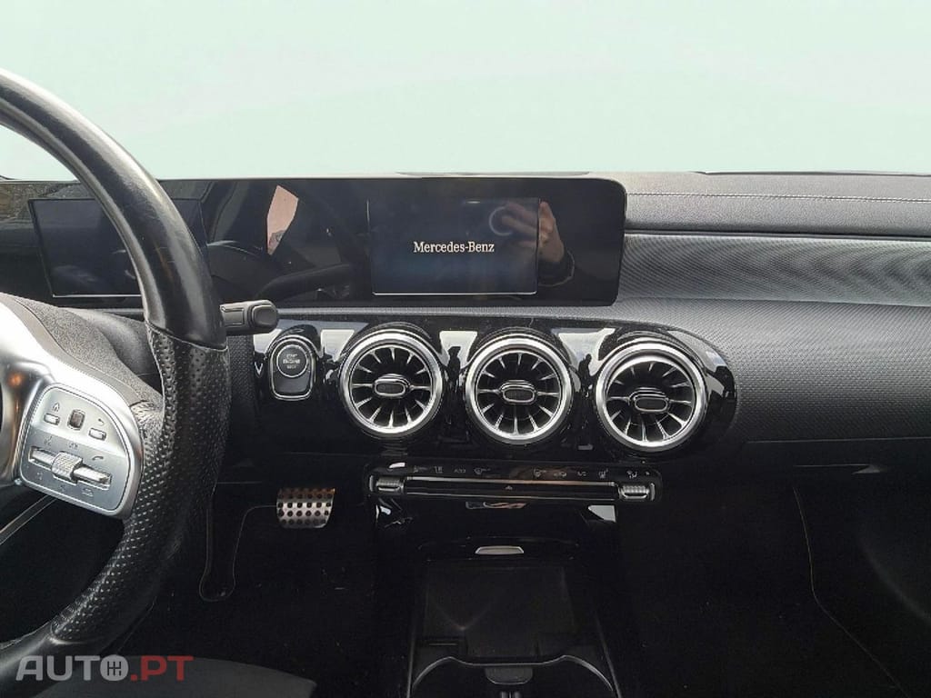 Mercedes-Benz A 250 AMG Line