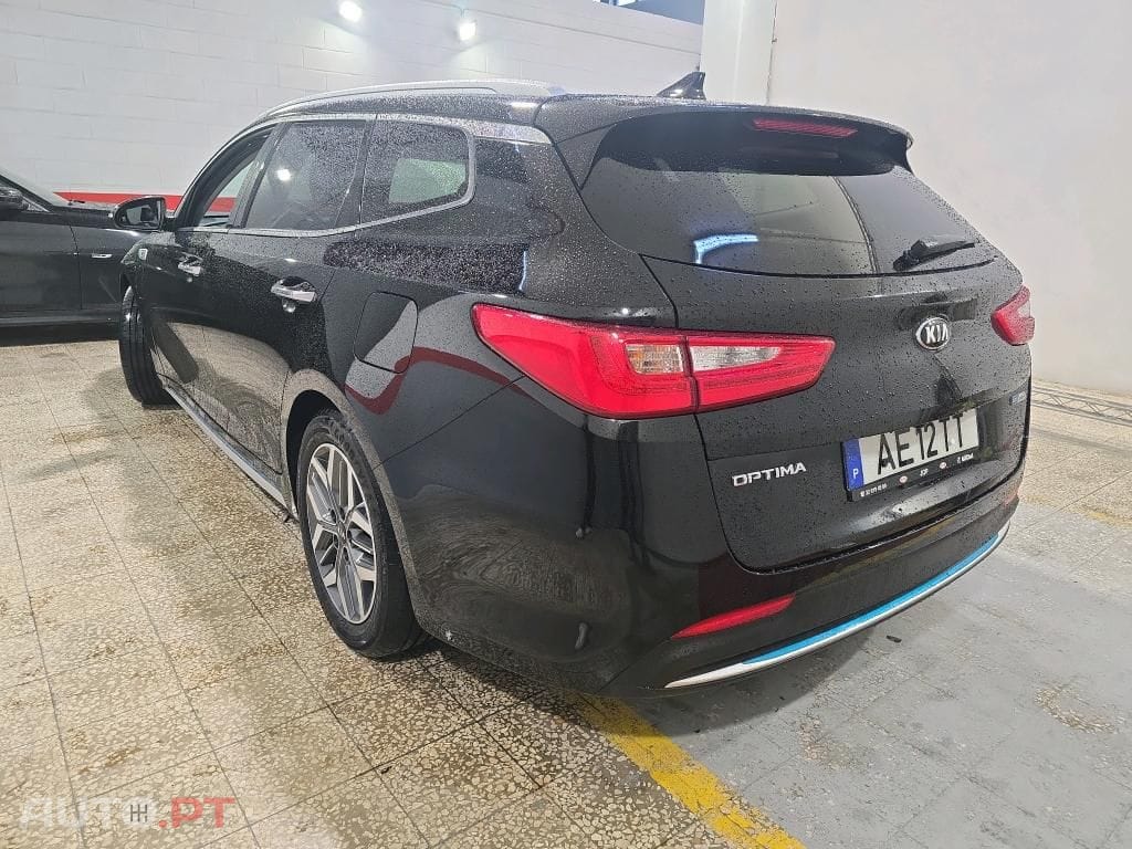 Kia Optima 2.0 CVVT PHEV