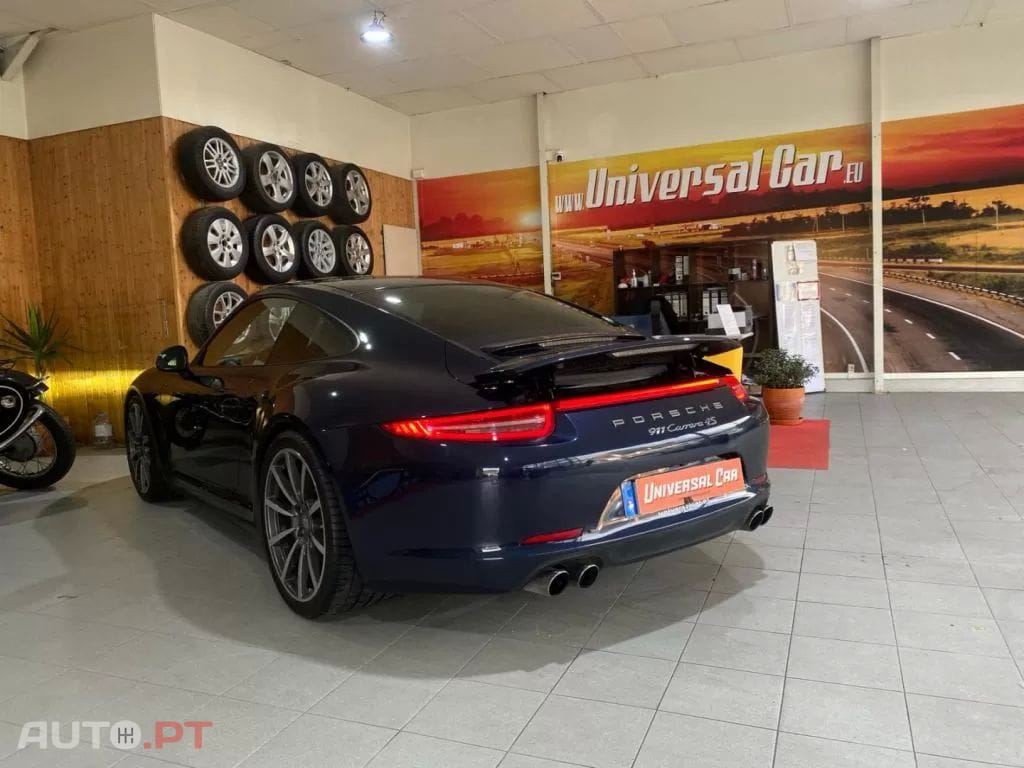 Porsche 911 991 Carrera 4 PDK Sport Chrono