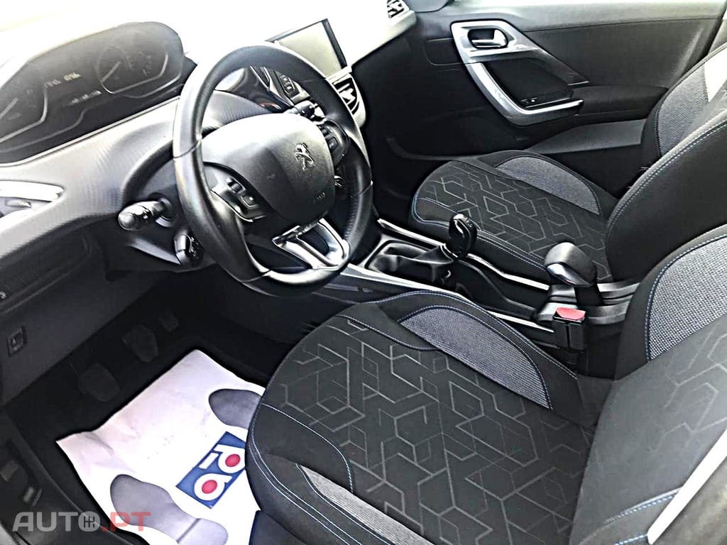 Peugeot 2008 1.2 PureTech Active
