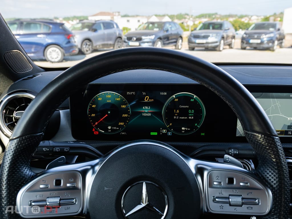 Mercedes-Benz A 250 e AMG Line