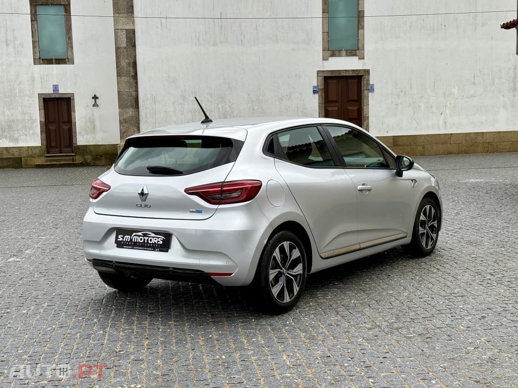 Renault Clio 1.6 E-Tech Intens
