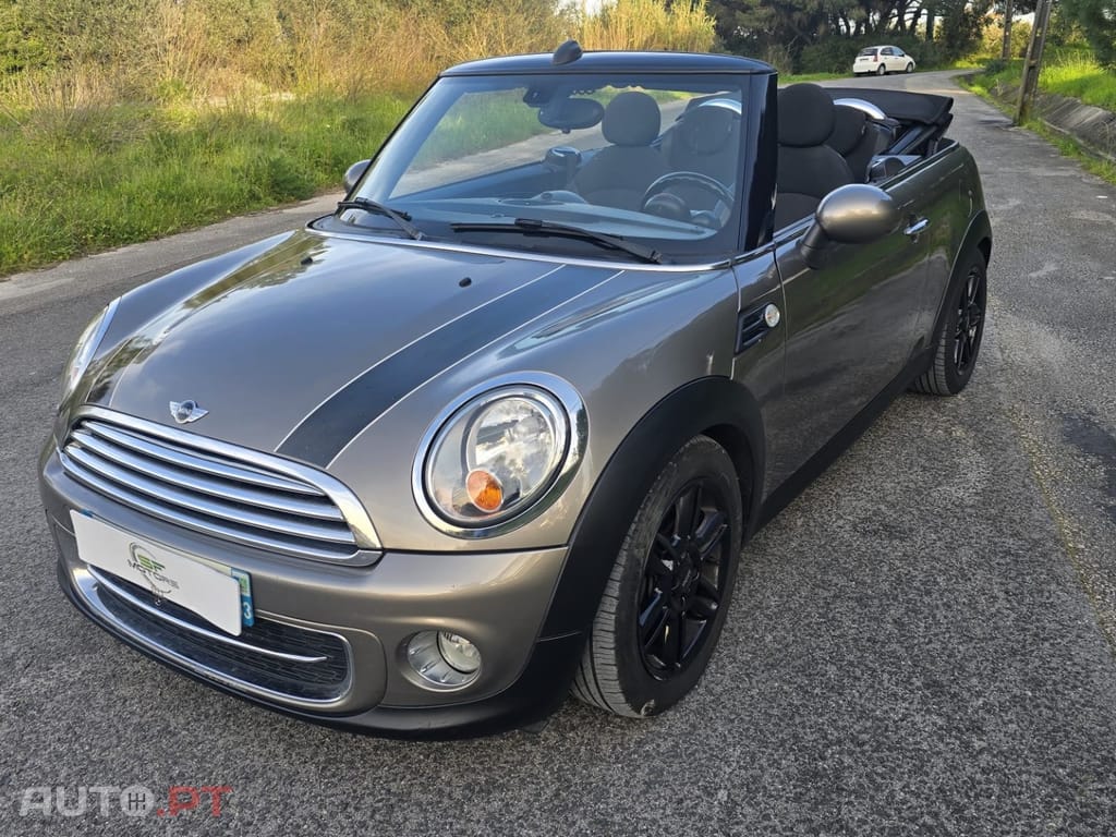 MINI Cabrio Cooper SD Auto