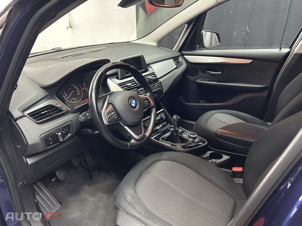 BMW 216 d Advantage