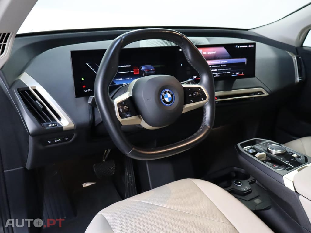 BMW iX xDrive40