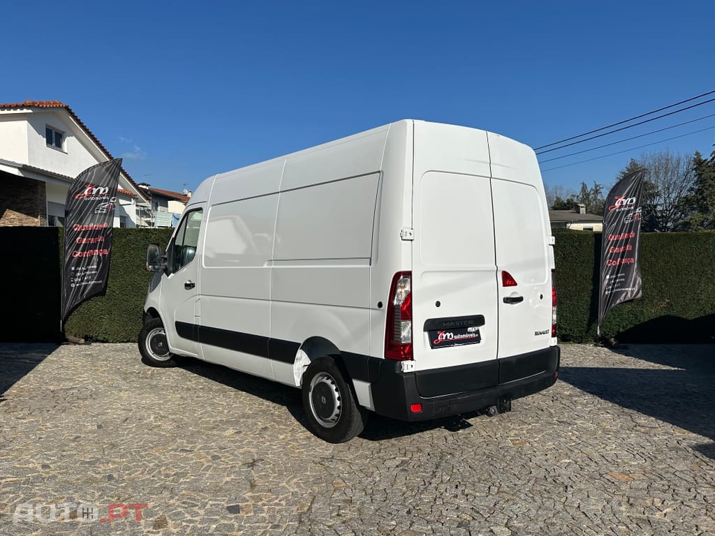 Renault Master 2.3 dCi L2H2 3.5T
