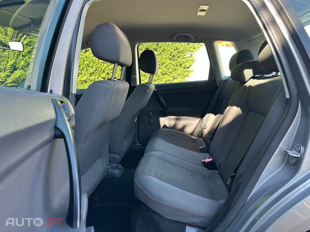 Volkswagen Polo 1.2 Confortline AC — fotografia 8