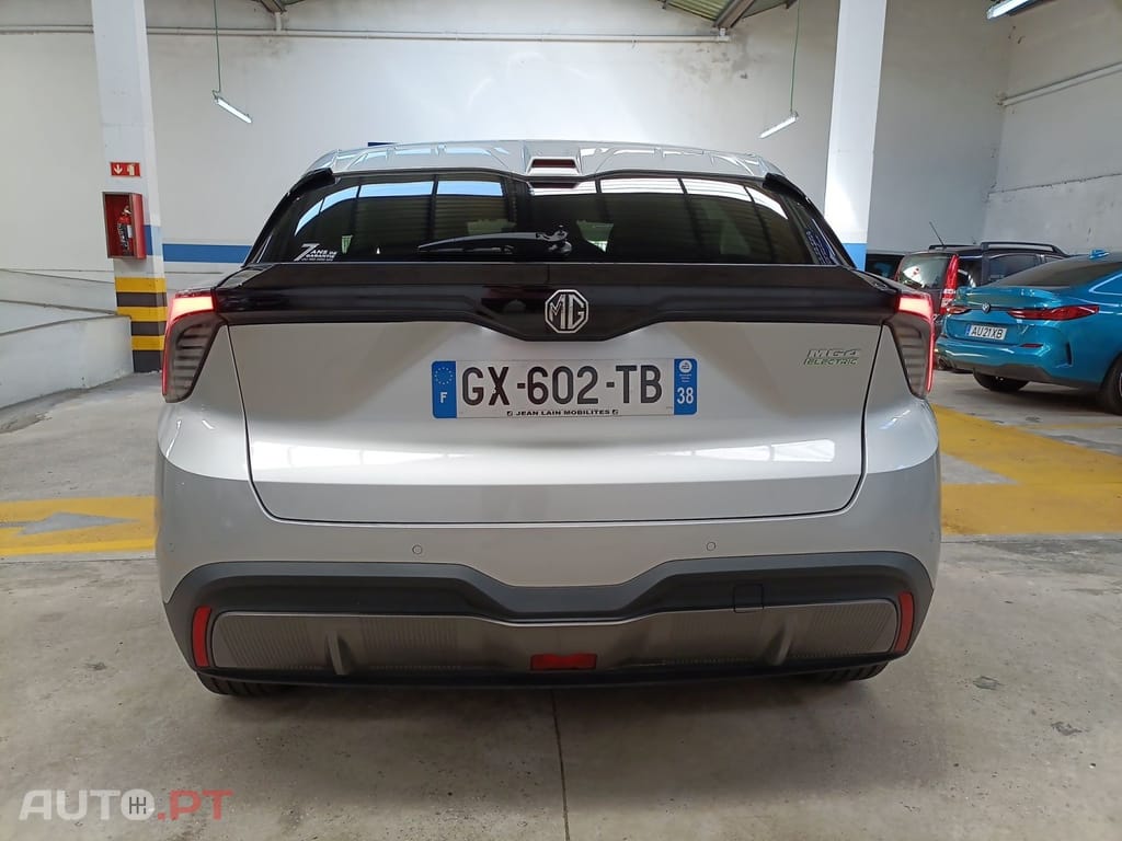 MG MG4 4 Luxury 64 kWh