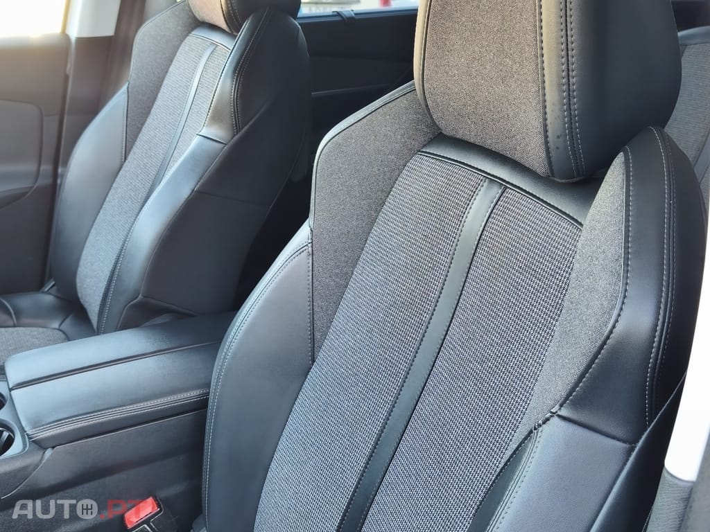 Peugeot 5008 1.2 PureTech Allure Pack EAT8