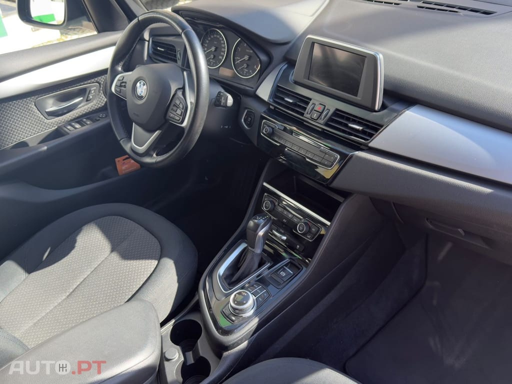 BMW 216 d Advantage Auto
