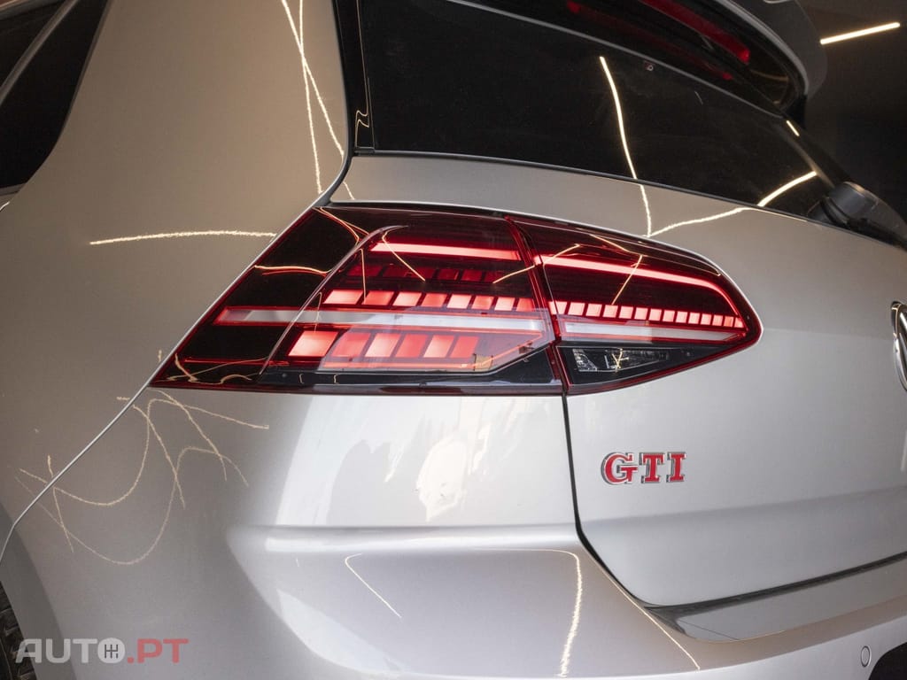 Volkswagen Golf 2.0 TSi GTi DSG Performance