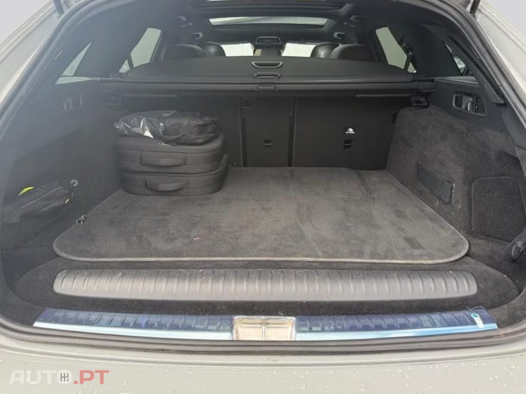 Mercedes-Benz E 300 de T AMG