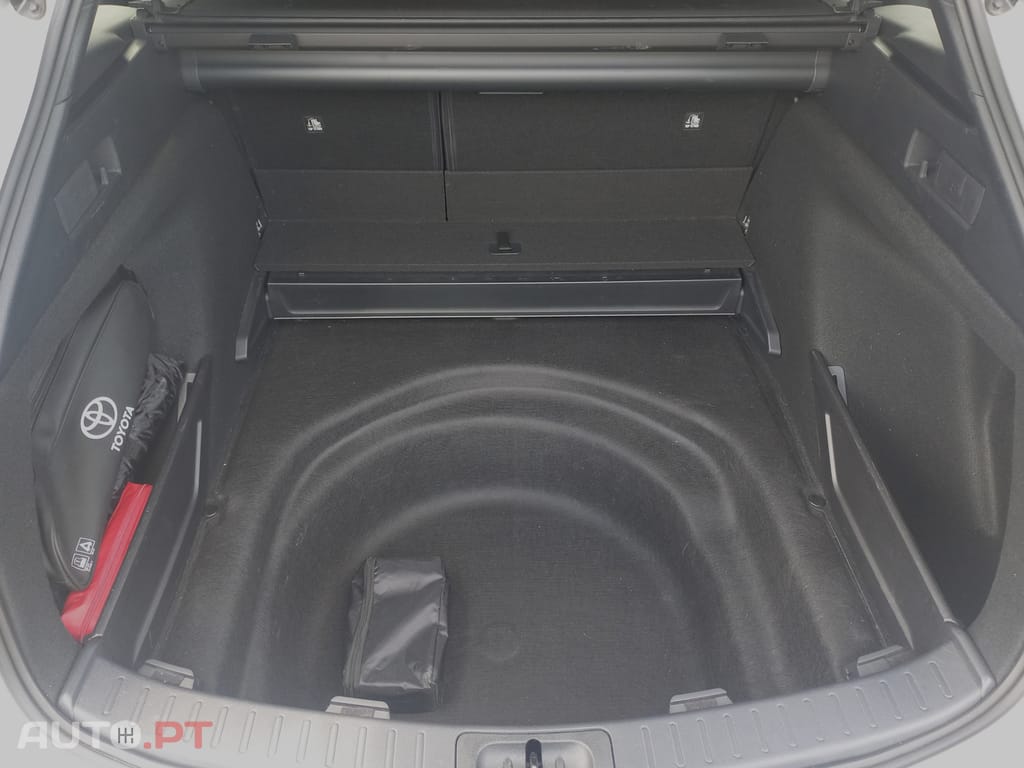 Toyota Corolla Touring Sports 1.8 Hybrid Comfort+P.Sport