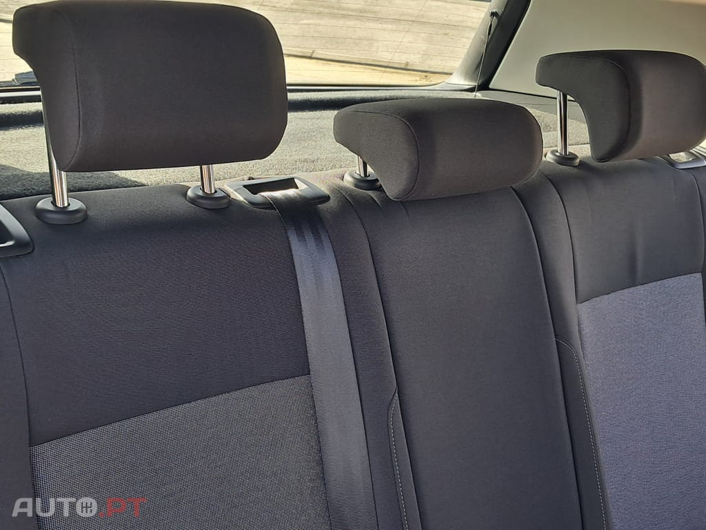 Volkswagen Golf 1.6 tdi confortline 110cv