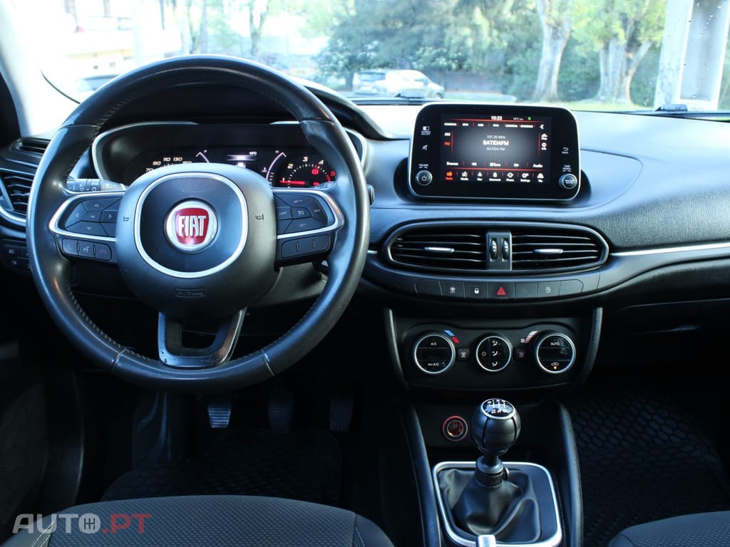 Fiat Tipo 1.6 M-Jet Lounge Tech
