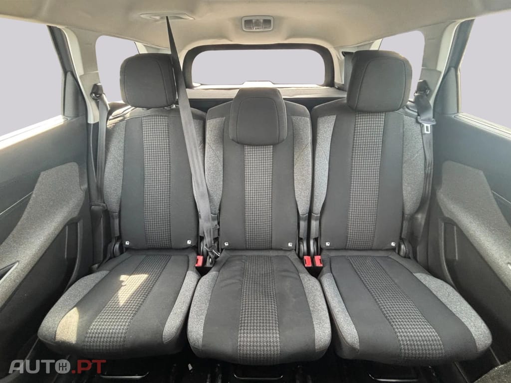 Peugeot 5008 1.2 Active Business