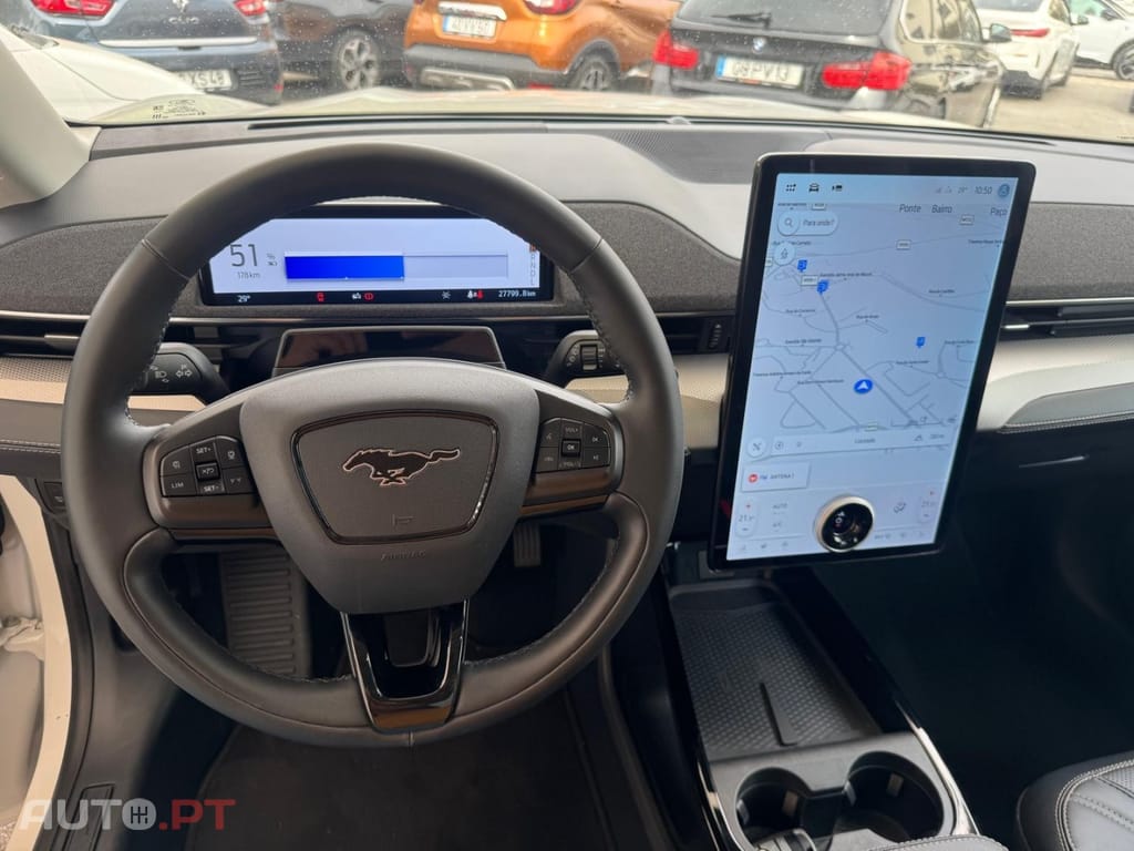 Ford Mustang Mach-E 75.7 kWh Base