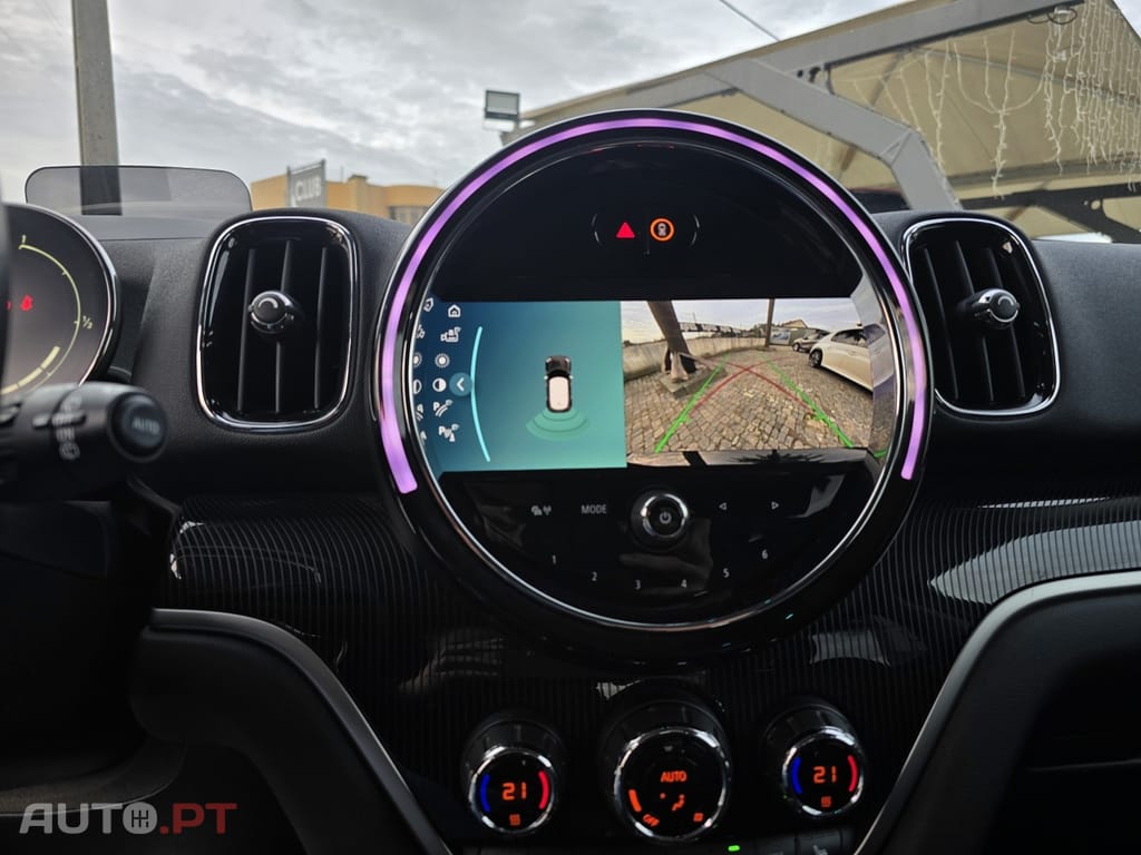 MINI Countryman Cooper SE Premium Essential Auto