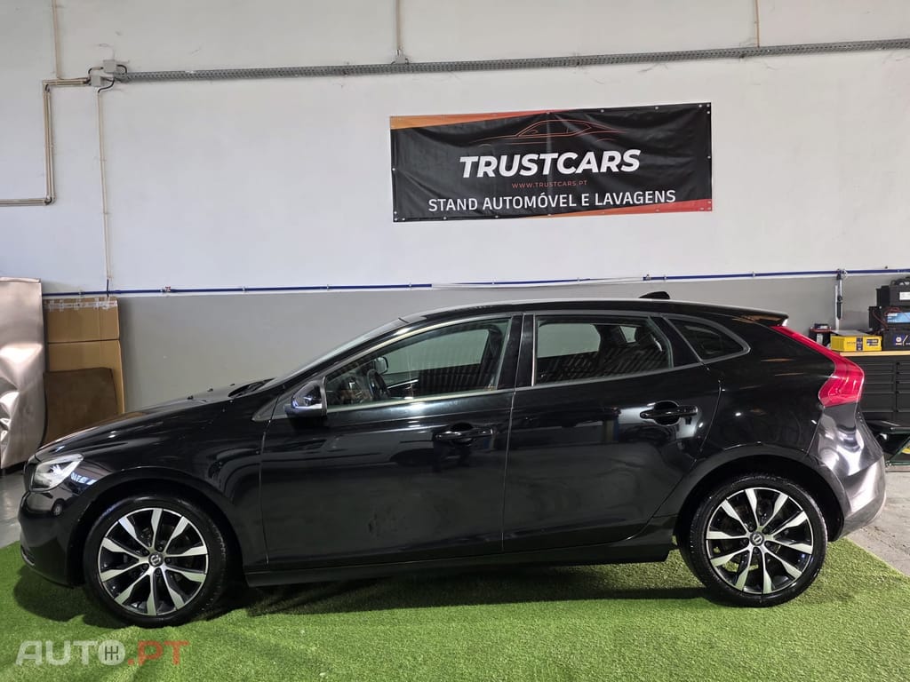 Volvo V40 2.0 D2 Momentum