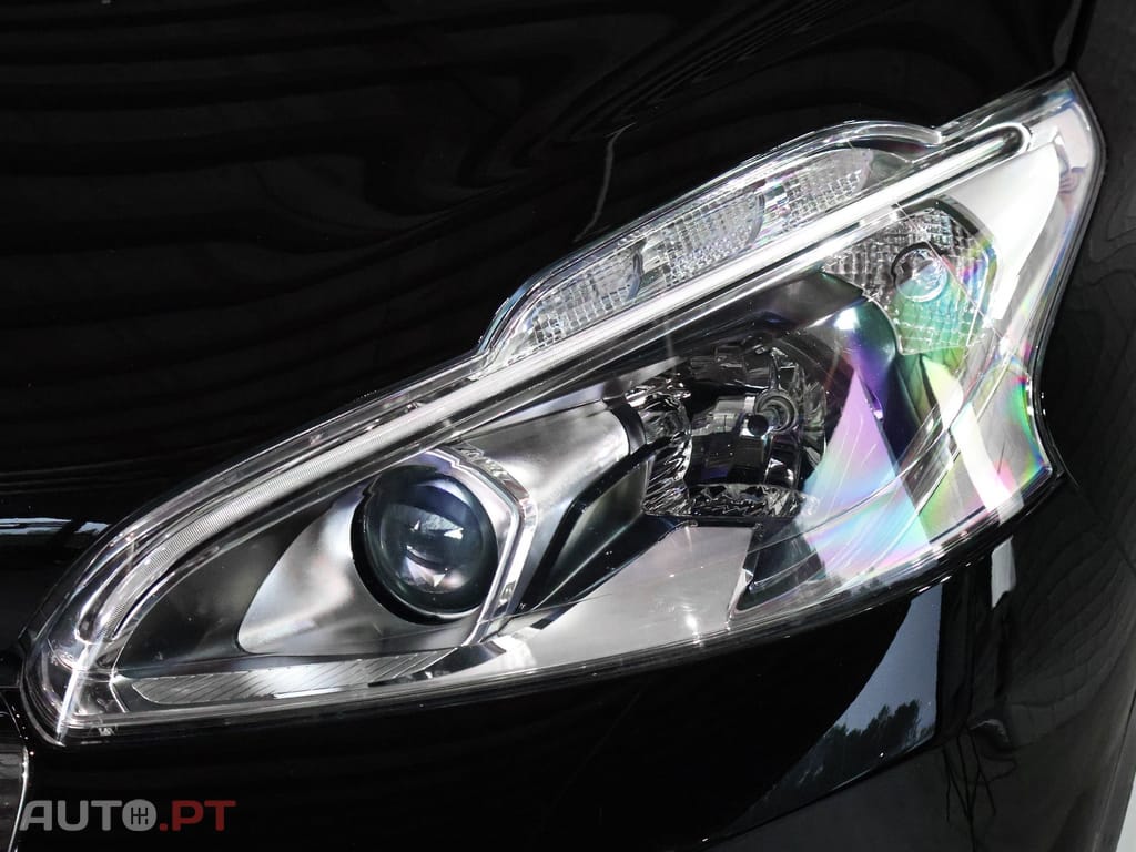 Peugeot 208 1.2 PureTech Allure Pack