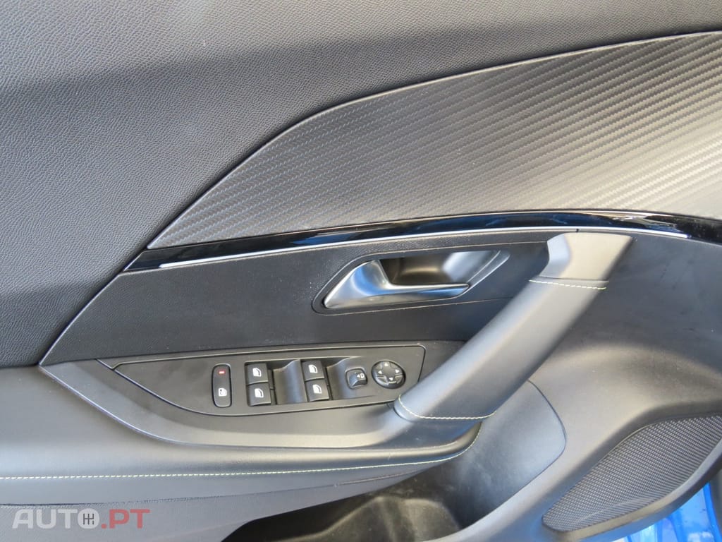 Peugeot 2008 1.5 BlueHDi GT Pack EAT8