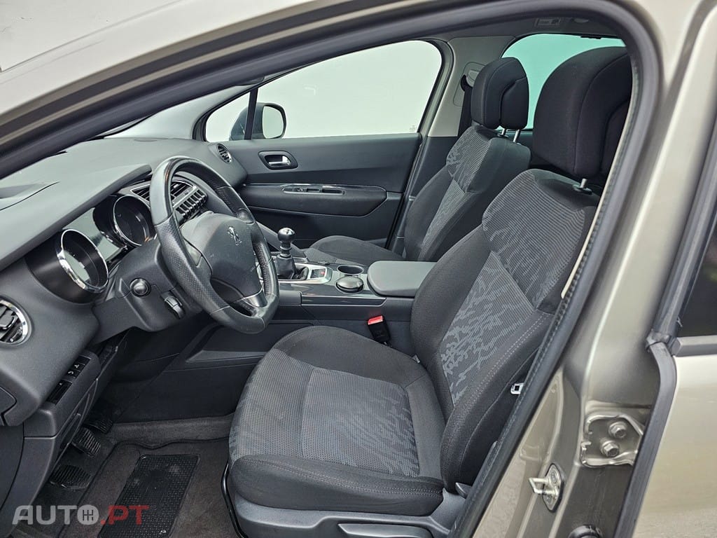 Peugeot 3008 1.6 HDi Premium