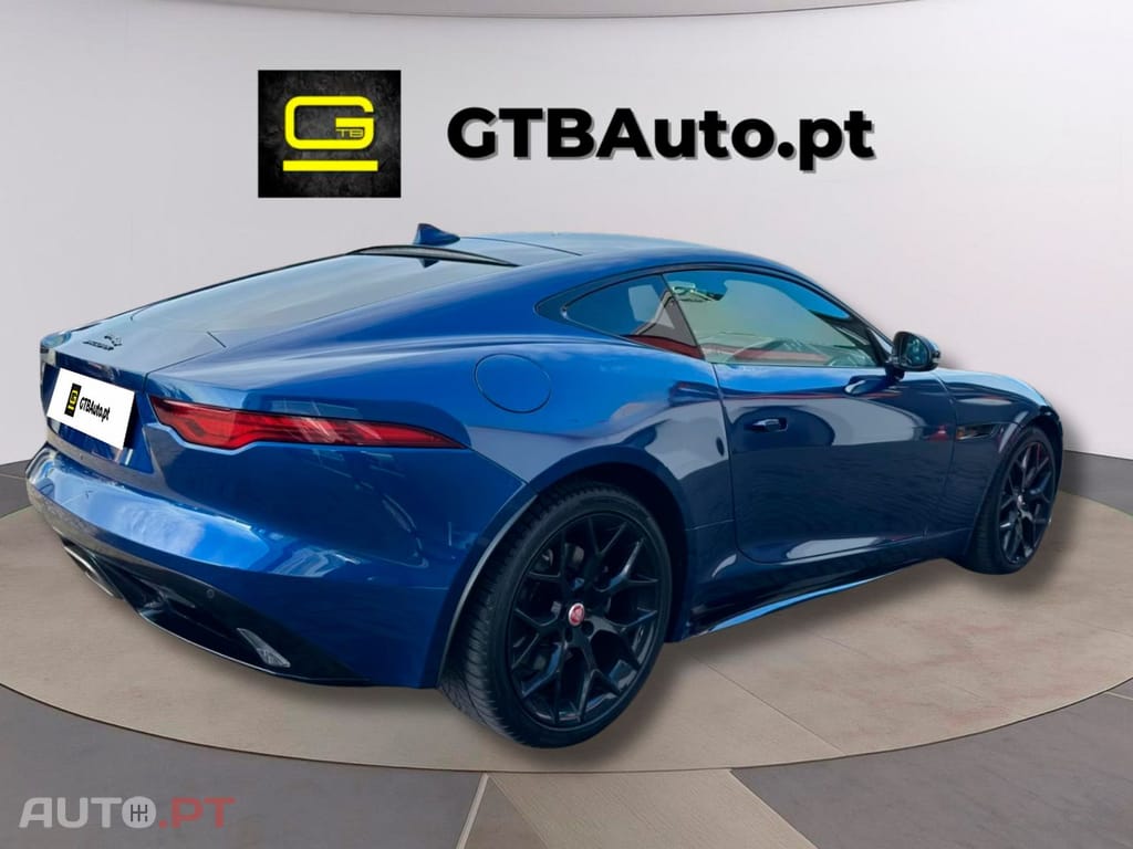 Jaguar F-Type P300 R-Dynamic