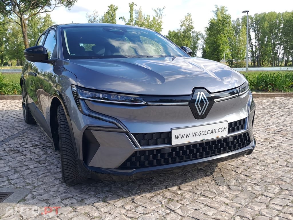 Renault Mégane E-Tech EV60 220hp optimum charge Equilibre