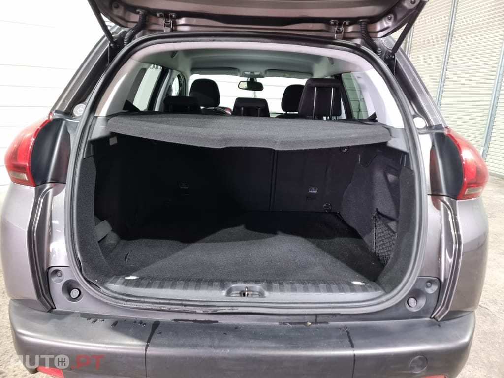 Peugeot 2008 1.6 BlueHDi Style
