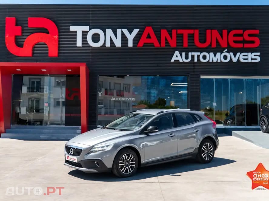 Volvo V40 Cross Country 2.0 D3 Momentum
