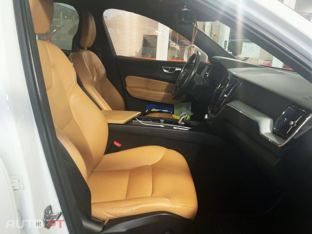 Volvo XC60 2.0 T8 PHEV Inscription AWD