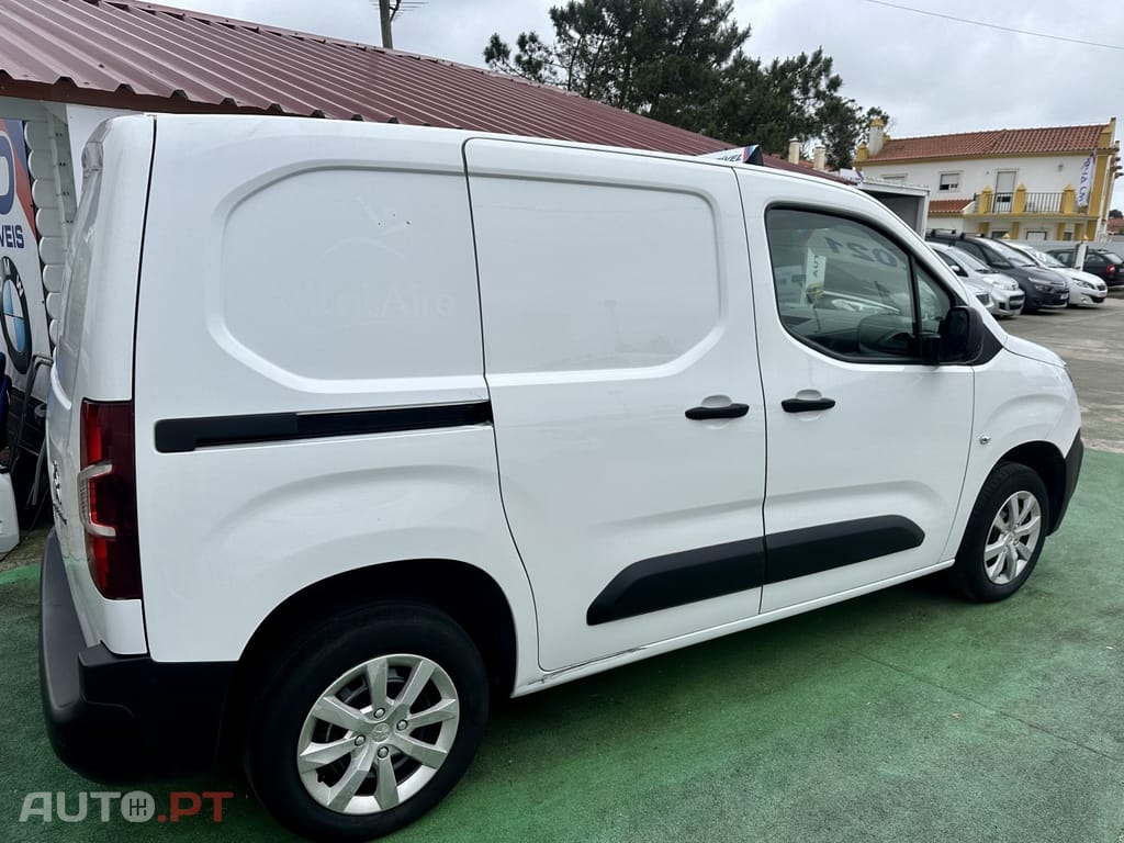 Peugeot Partner 1.5 BlueHDi Premium Standard Plus