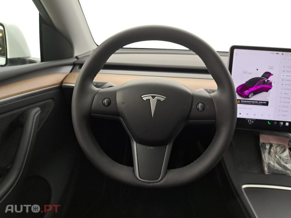 Tesla Model Y Standard RWD
