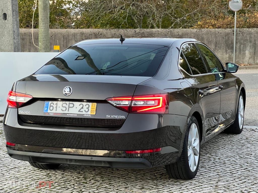 Skoda Superb 2.0 TDI Sportline