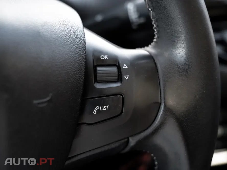 Peugeot 2008 1.6 BlueHDi Allure